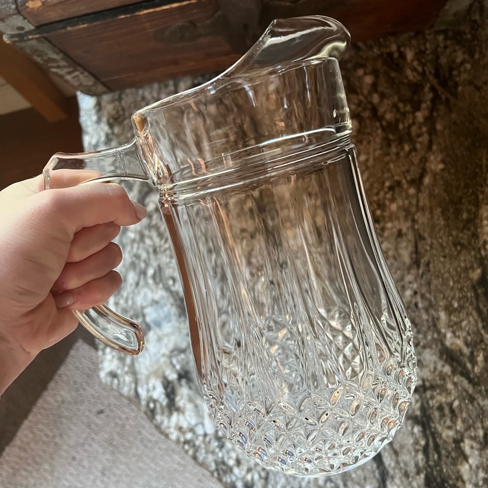 Glass Serving Pitcher - Picture 4 of 11